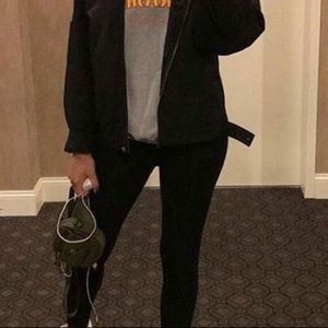 Meet your Posher, Aurora